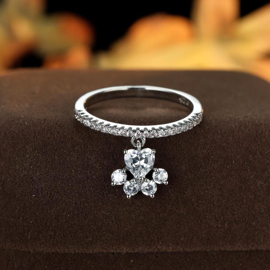 Anillo Pavé con Huella de Perro Jackson